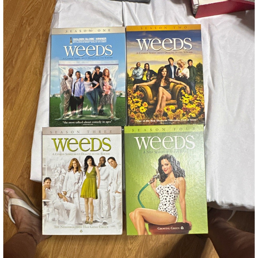 Lionsgate Weeds TV Series DVD Seasons 1 2 3 4 Complete Season Set